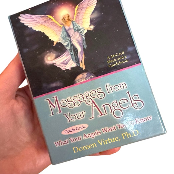 Messages from Your Angels Authentic Oracle Cards Doreen Virtue Hay House Orig - Picture 3 of 7